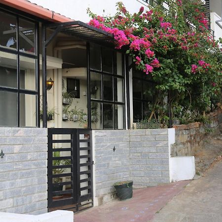 Tiny House For Couple Lägenhet Madikeri Exteriör bild